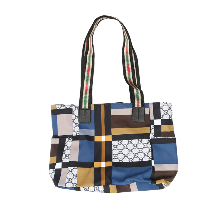 Које су предности великих путничких торби